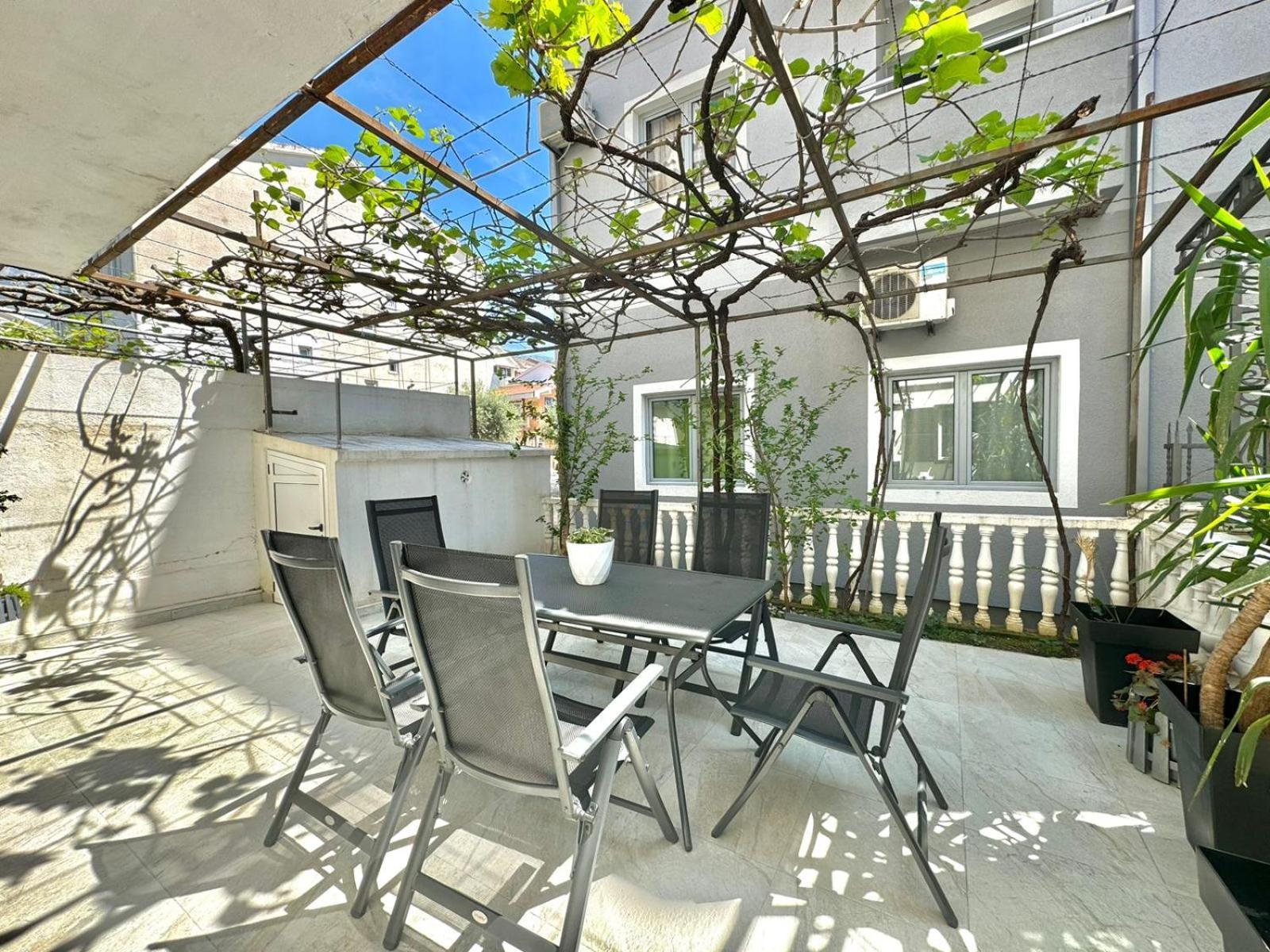 Family One Bedroom Marijana *